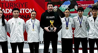 Eskişehirli badmintonculardan Türkiye Şampiyonası'nda madalya yağmuru