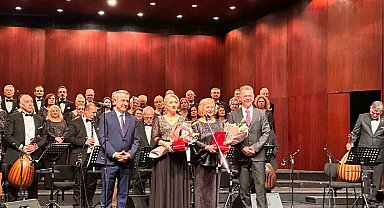 ESO Türk Sanat Müziği Korosu'ndan konser