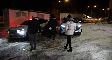 Evde zorla tutulduğunu iddia eden kadını polis ve itfaiye kurtardı