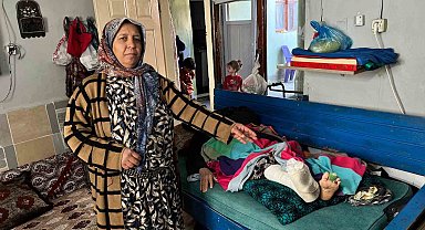 Evini su bastı, kurtulmaya çalışırken düşüp ayağını kırdı