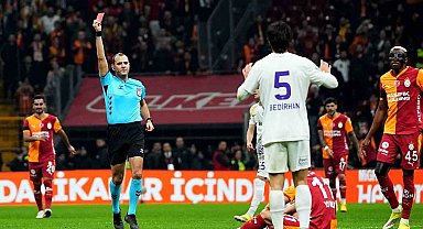 Eyüpspor'da Bedirhan Özyurt kırmızı kart gördü