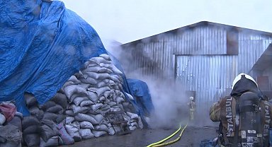 Eyüpsultan'da 3 iş yerinde yangın