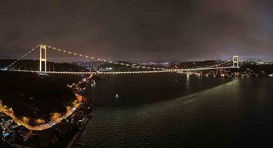 Fatih Sultan Mehmet Köprüsü kanser hastası çocuklar için sarıya büründü