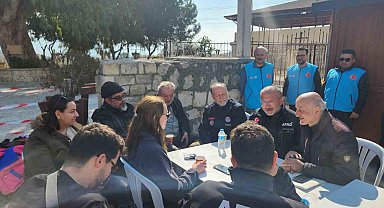 Fedakar Vali Atik; "Ben hastalığı Hatay'da depremde çalışırken yendim"