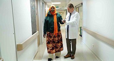 Felçli olarak geldi, ilk adımlarını Türkiye'de attı