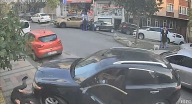 Film gibi olay: Kendi otomobilinin altında kalarak yaralandı