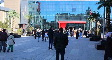 Final Okulları bursluluk sınavına 5 bin öğrenci katıldı