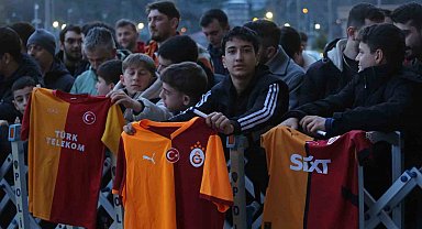 Galatasaray'a, Rize'de coşkulu karşılama