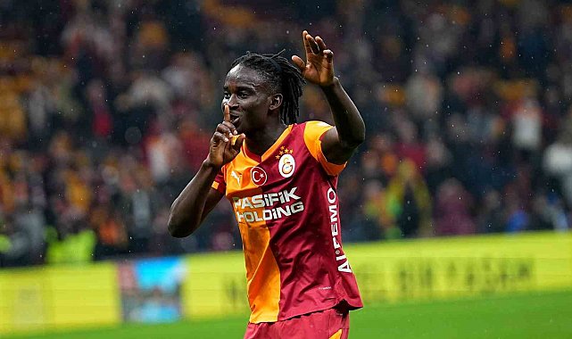 Galatasaray'da Renato Nhaga ilk maçına çıktı