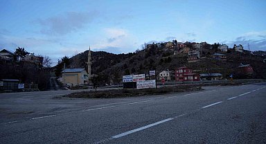 Geçit Köyü'nde 18 yıllık iftar geleneği yoldan geçenleri sofrada buluşturuyor