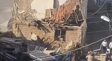 Gemlik'te metrik bina çöktü