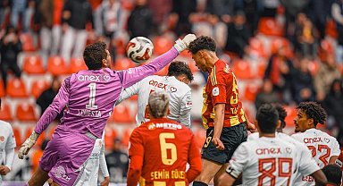 Genç Talha'dan altın vuruş