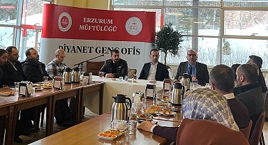 Gençliğin manevi rehberleri "Genç Ofis"te buluştu