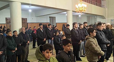 Gercüş'te Berat Kandili coşkuyla kutlandı