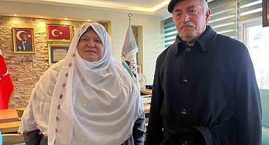 Giyim tarzı nedeniyle hedef alınan Belediye Başkanı Akgün'e öğretmeninden destek