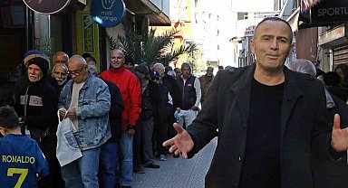 Gizli hayırseverin ücretsiz pide kuyruğu