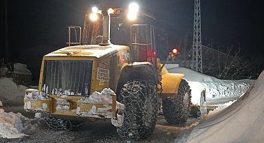 Göksun kırsalında kar mesaisi