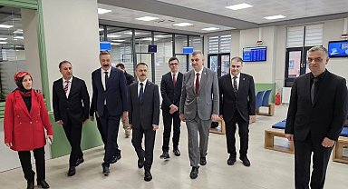 Gölcük'te yeni Hükümet Konağı hizmete girdi