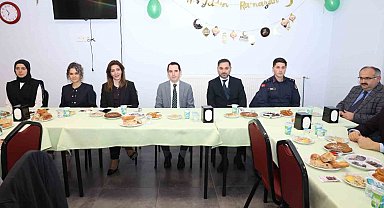 Gördes Huzurevi sakinleri iftar sofrasında buluştu