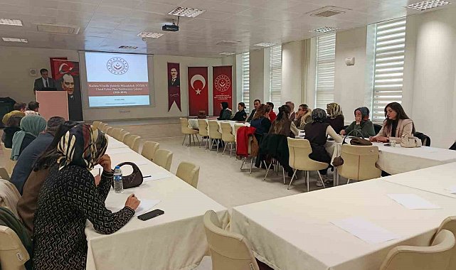 Gümüşhane'de kadına yönelik şiddetle mücadele çalıştayı düzenlendi