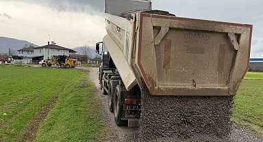 Gümüşpınar köyünde yollar açılıyor