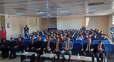 Hakkari'de gençler teknolojiyle buluşuyor