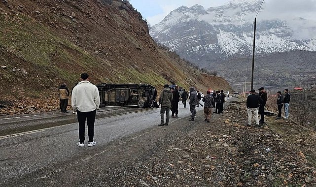 Hakkari'de trafik kazası: 2 yaralı
