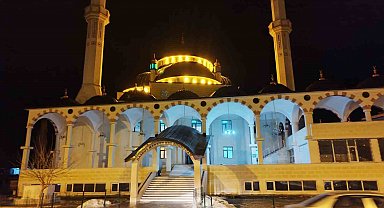 Hasköy'de ilk teravih namazı eda edildi