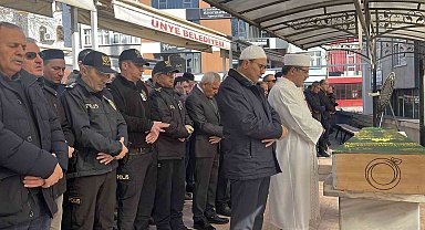 Hastalığı nedeniyle hayatını kaybeden emniyet personeli son yolculuğuna uğurlandı