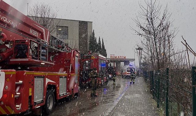Hastane yemekhanesinde yangın paniği... Çok sayıda ekip sevk edildi