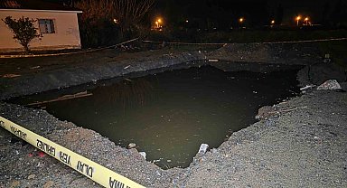 Hatay'da su dolu temelin içindeki toplarını almak isterken düşen 2 kardeş çocuk öldü