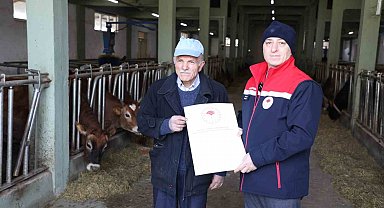 Hayvancılıkta örnek işletmenin 'Hastalıktan Ari Sertifikası' yenilendi