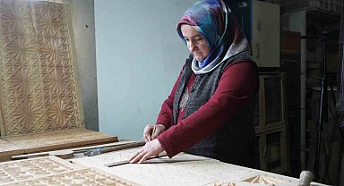 Hobi olarak başladı, siparişler ülke geneline yayıldı: Selçuklu ve Osmanlı motifli ürünlere yoğun talep