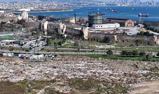 İBB ve İSKİ'nin moloz döktüğü tarihi Kazlıçeşme Meydanı'nda çevre kirliliği