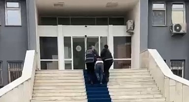 Iğdır'da bıçaklı saldırıya uğrayan kız öğrenci yaralandı