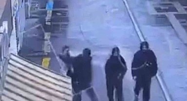 Iğdır'da kız çocuğunun bıçaklı saldırıya uğradığı anlar kamerada