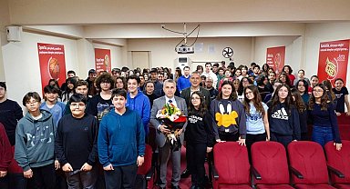 İncirliova Kaymakamı Abay, öğrencilerle Kariyer Günleri'nde buluştu