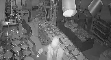 İş yerlerine giren hırsızlar ne bulduysa çaldı: 2 şüpheli tutuklandı