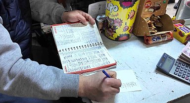 İstanbul'da kadim kültür devam ediyor: 320 kişinin bakkal borcu kapatıldı