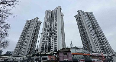 İstanbul'da lüks sitede 30'uncu kattan düşen çocuk hayatını kaybetti