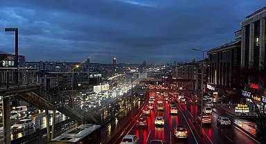 İstanbul'da trafik yoğunluğu yüzde 90'a ulaştı
