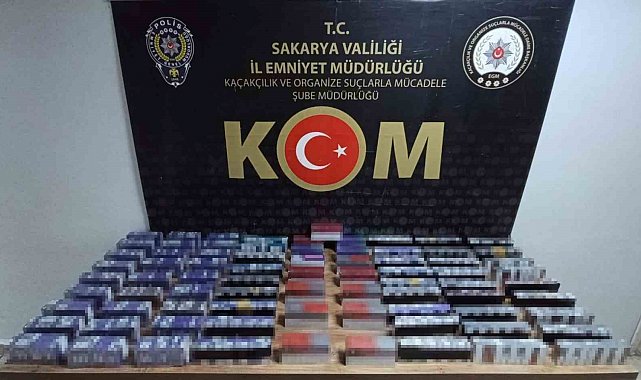 İstanbul'dan getirdikleri 16 bin elektronik sigarayla Sakarya'da yakalandılar
