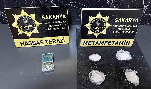 İstanbul'dan Sakarya'ya zehir taşıyan iki şahıs tutuklandı
