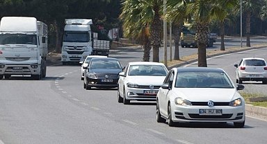 İzmir'de trafiğe kayıtlı araç sayısı 2 milyon 106 bin 883 oldu
