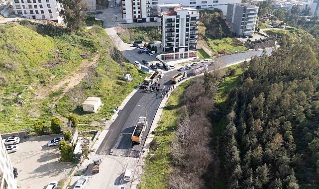 İzmir'in yollarında tam gaz asfalt seferberliği