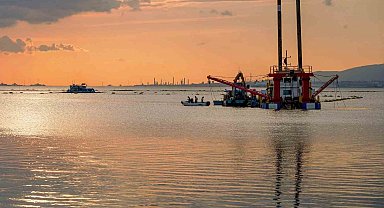 İzmit Körfezi'nden 1 milyon 750 bin metreküp dip çamuru temizlendi