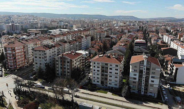 Jeopolitik gelişmeler ve altının yükselişi emlak piyasasını etkiledi