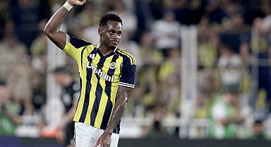 Jhon Duran, kiralık olarak Zenit'te