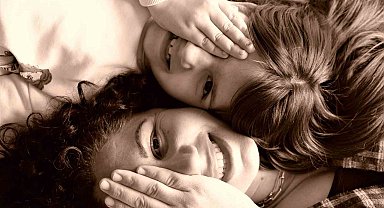 Kadın fotoğrafçılardan 'Adı Mutluluk' sergisi