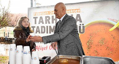 Kadın kooperatiflerinden tarhana ikramı